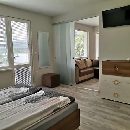 Apartment прекрасен с гледка към морето в *